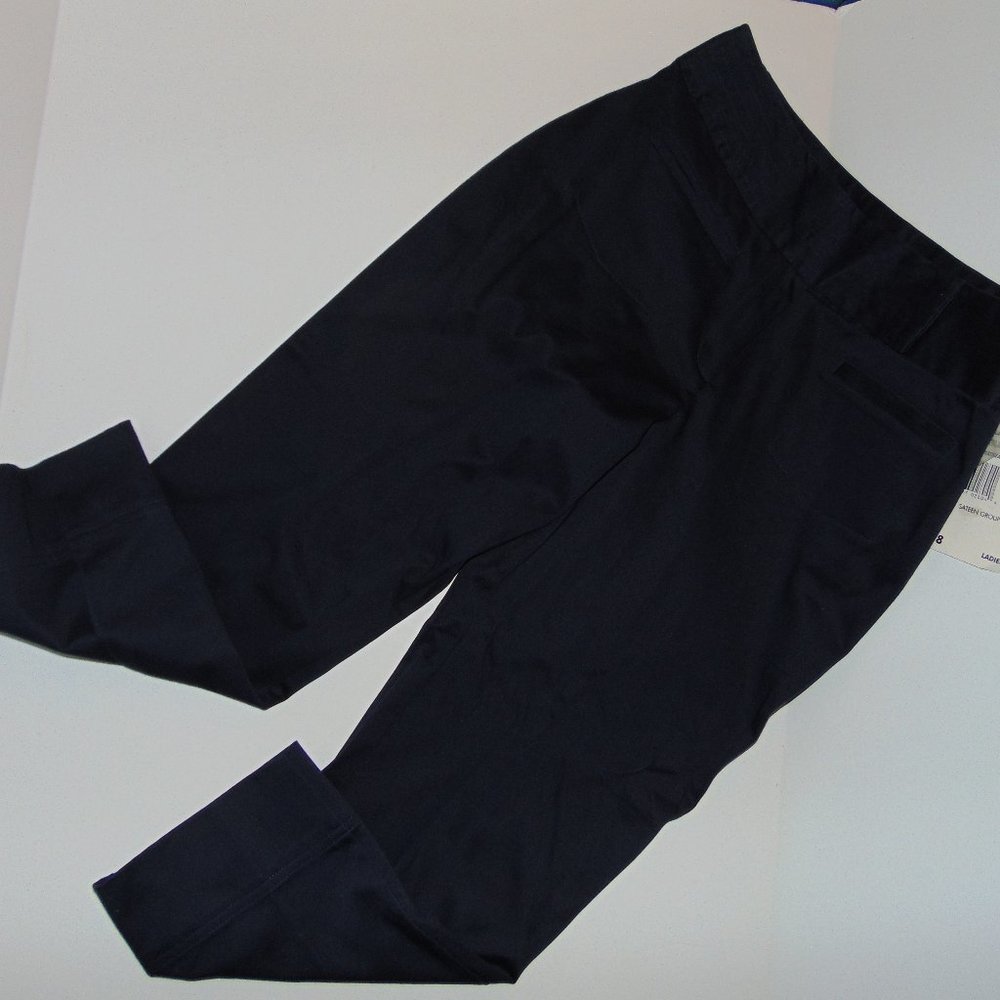 Kathy Ireland Navy Stretch Crops - Size 8
